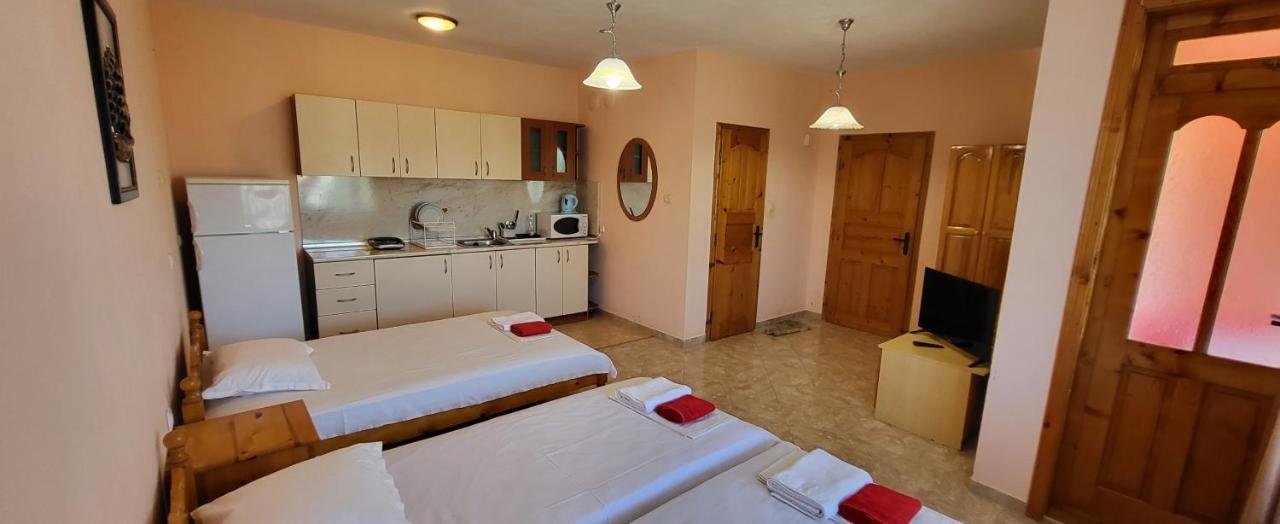 Amfora Guest House 比亚拉 外观 照片